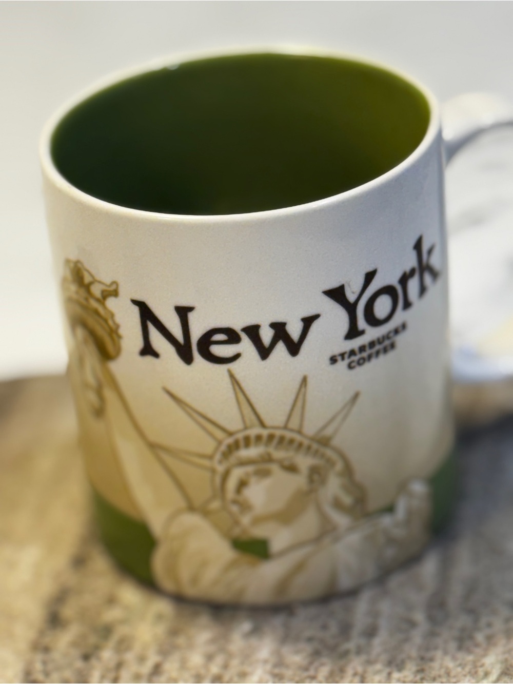 Starbucks New York Coffee Tea Mug Collector Series Cup 16 ozs. 2008 - Picture 4 of 5